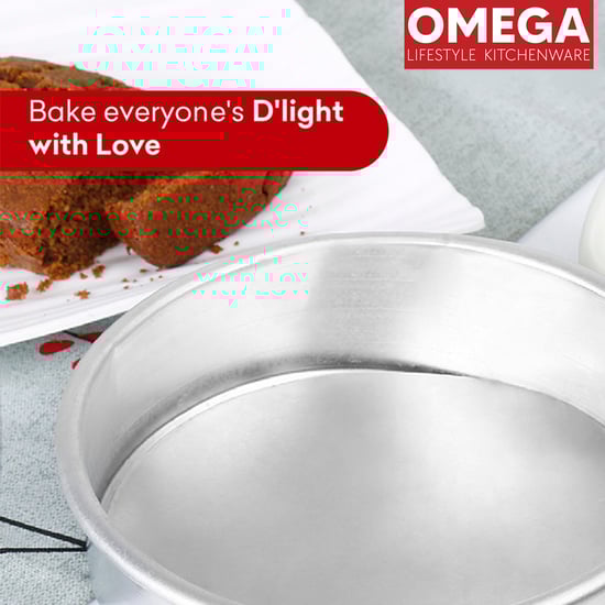 OMEGA Aluminium Round Cake Pan with Removable Base - 20 cm