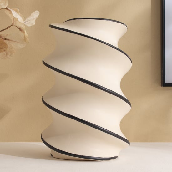 Romo Est Nova Ceramic Spiral Vase