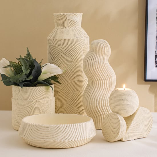 Acroma Est Huey Polyresin Ribbed Table Accent