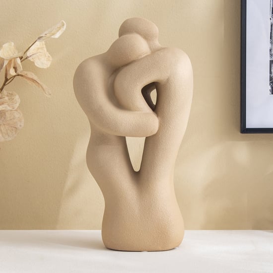 Acroma Est Hitch Ceramic Couple Figurine