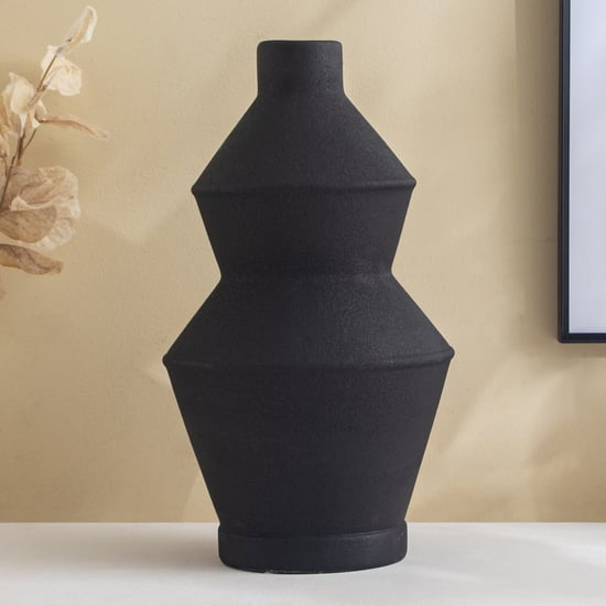 Acroma Est Hitch Ceramic Vase