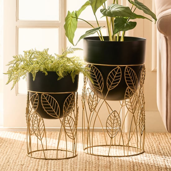 Gardenia Rancher Set of 2 Metal Floor Planters with Stand