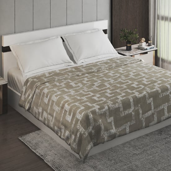 Archer Grid Printed Double Blanket