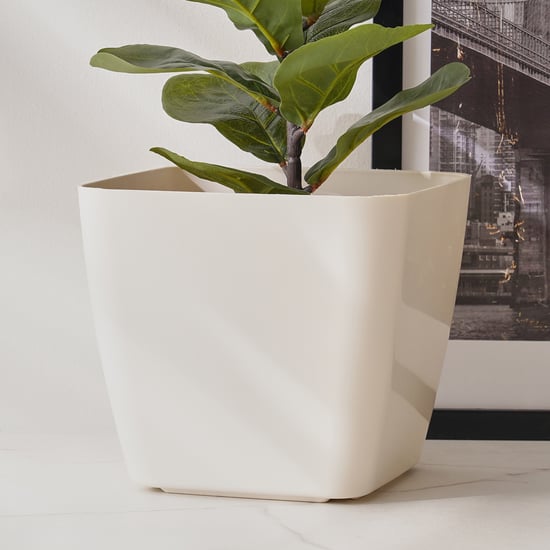 Gloria Requisite Floor Planter