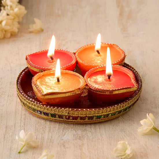 Utsav Set of 4 Clay Diyas with Embellished Thali