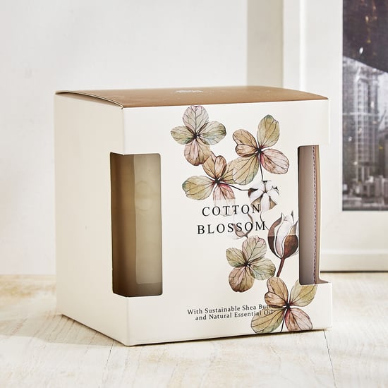 Utopia Refresh Bouquet Cotton Blossom Scented Jar Candle