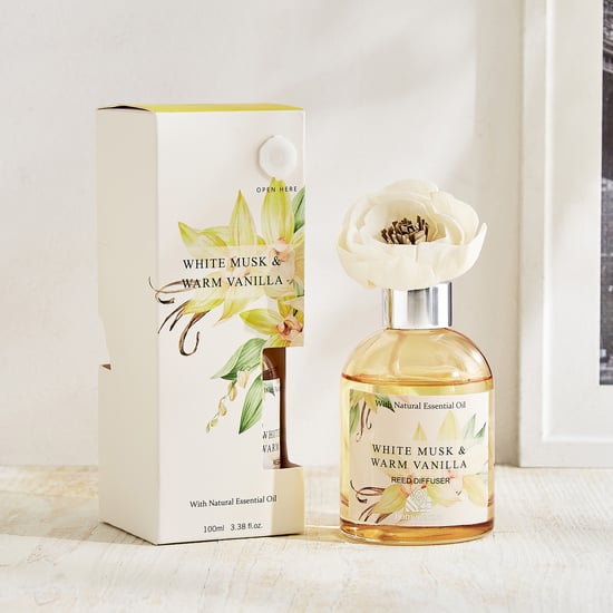 Utopia Refresh Bouquet White Musk and Warm Vanilla Reed Diffuser with Sola Flower
