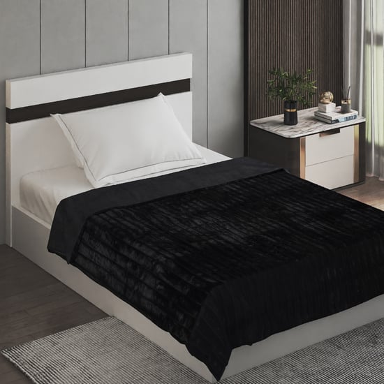 Carrera Striped Single Blanket
