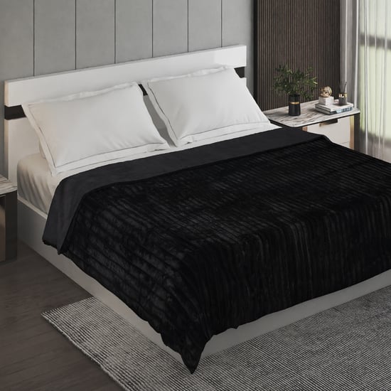 Carrera Striped Double Blanket