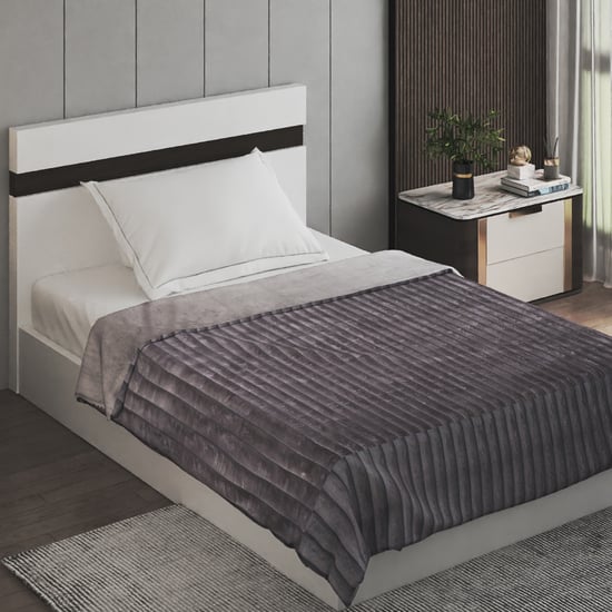 Carrera Striped Single Blanket