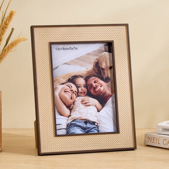 Photomontage Shack Photo Frame - 18x24cm
