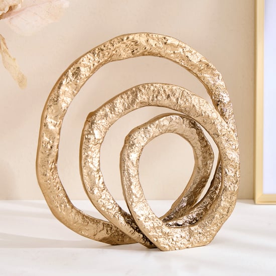 Grain Metal Swirl Table Accent