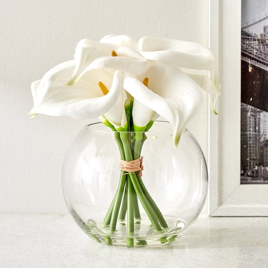 Gloria Elara Artificial Calla Lilies in Glass Pot