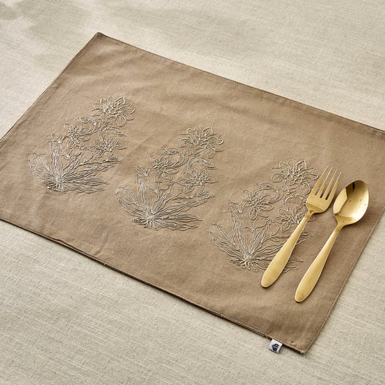 Glimmer Cotton Floral Embroidered Placemat