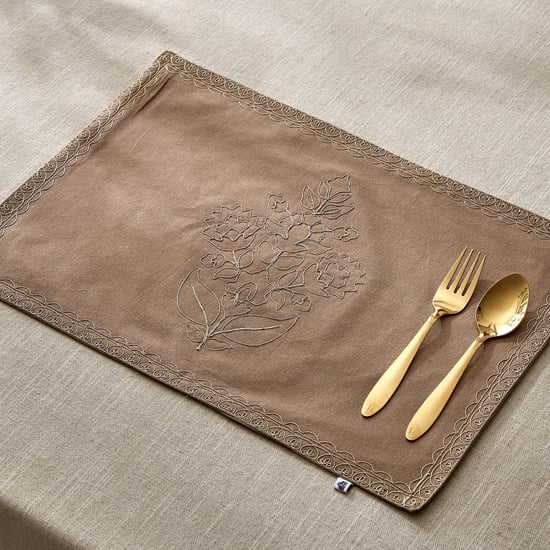 Glimmer Cotton Zari Embroidered Placemat