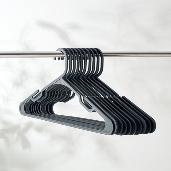 Nomad Riegel Arbek Set of 10 Polypropylene Clothes Hangers