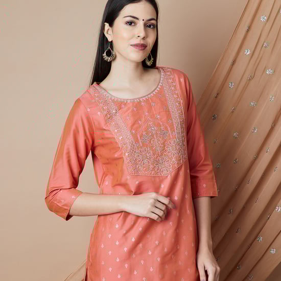 MELANGE Embroidered Straight Kurta