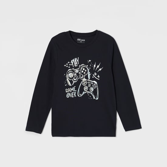FAME FOREVER Graphic Print T-shirt