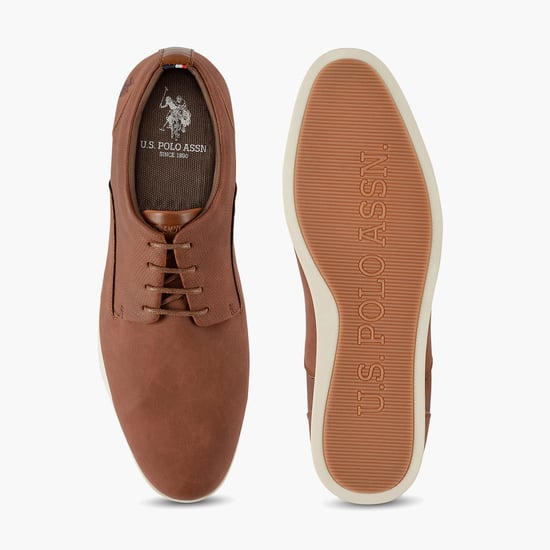 POLO Clest Men Solid Derby Shoes