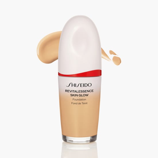 SHISEIDO Revitalessence Skin Glow Foundation SPF 30 PA+++