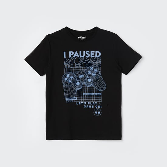FAME FOREVER Graphic Print T-shirt