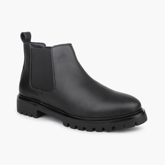 INC.5 Solid Chelsea Boots | Black