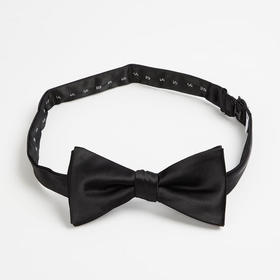 LOUIS PHILIPPE Solid Bow Tie