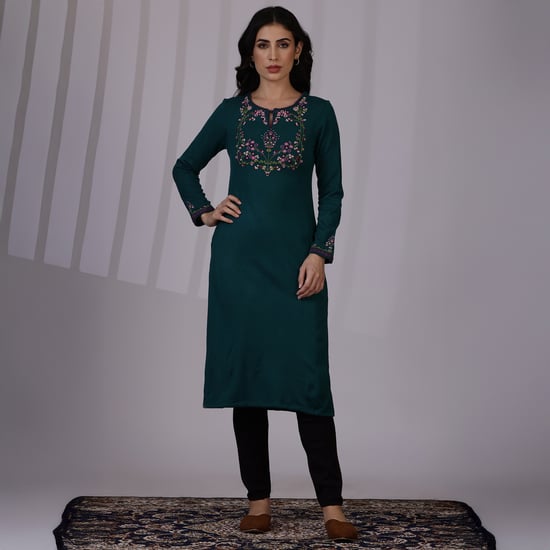 W Embroidered Winter Straight Kurta