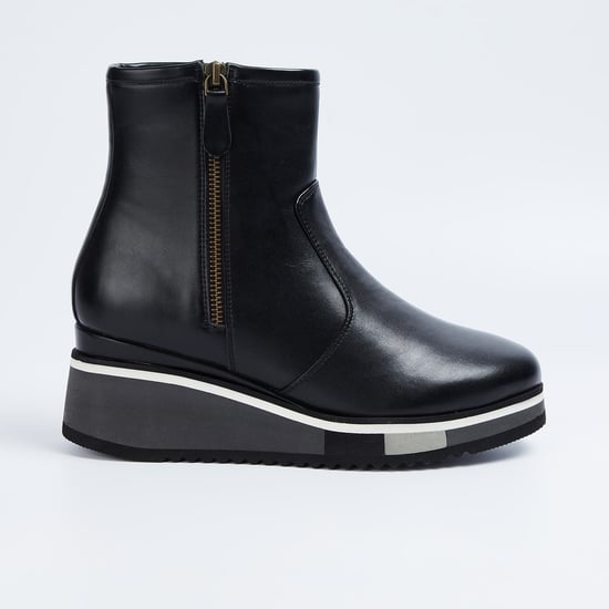 ALLEN SOLLY Solid Platformed Boots