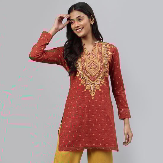 AURELIA Floral Print Knitted Straight Kurti