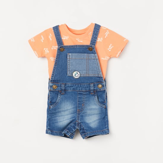 JUNIORS Stonewashed Dungarees with Printed T-shirt