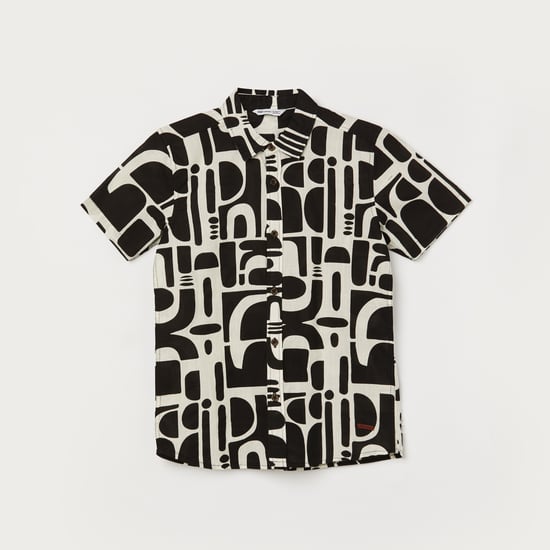 FAME FOREVER Geometric Print Casual Shirt