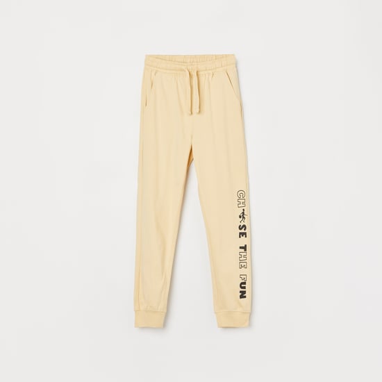 FAME FOREVER Placement Print Joggers