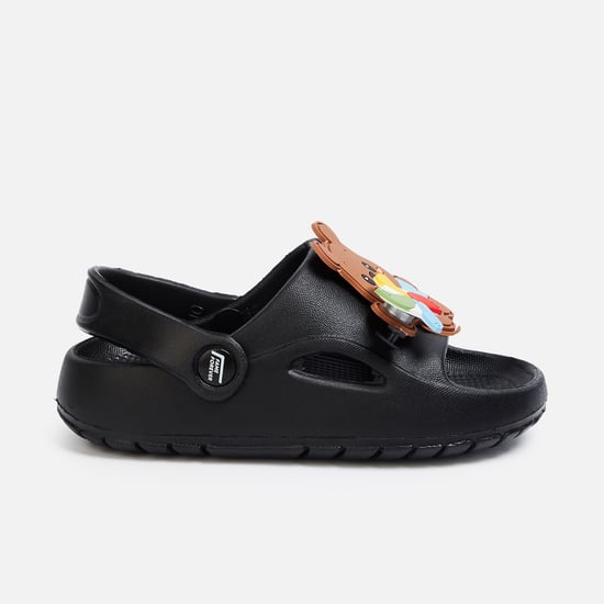 FAME FOREVER Bear Applique Clogs