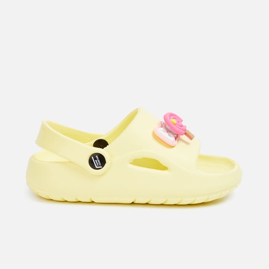 FAME FOREVER Hello Kitty Applique Clogs