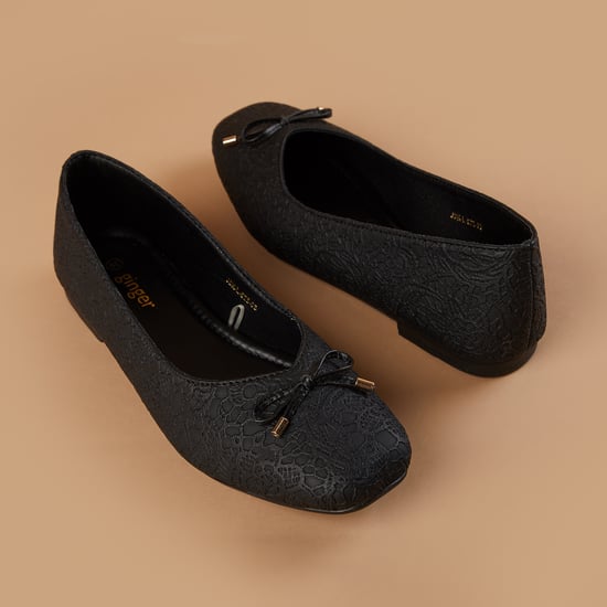 GINGER Textured Ballerinas