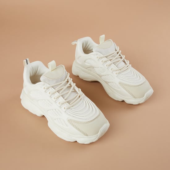 FAME FOREVER Panelled Low Top Sneakers