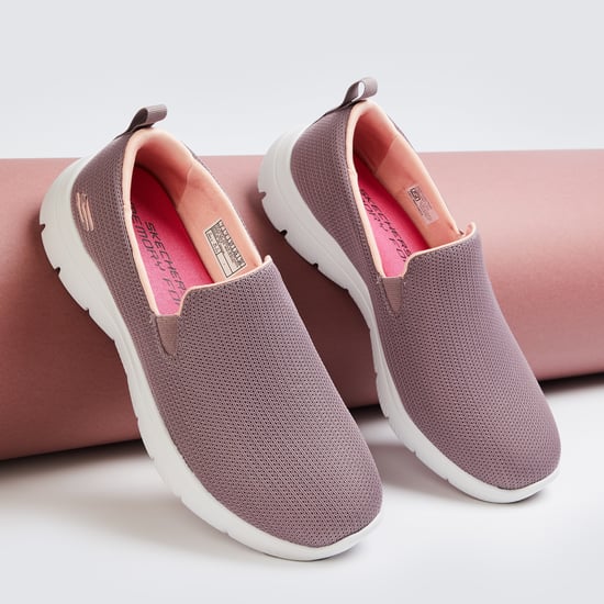 SKECHERS Summits Slip-On Sports Shoes