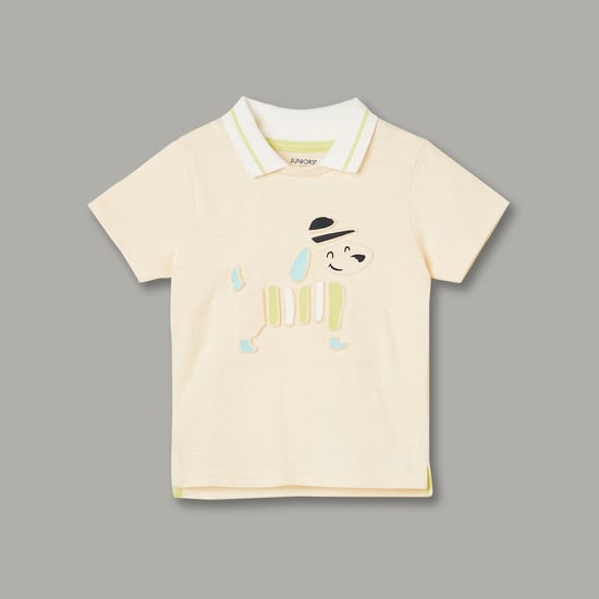 JUNIORS Embossed T-shirt