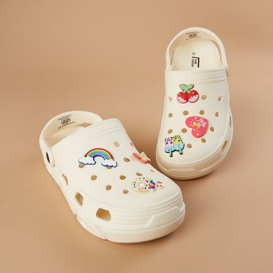 FAME FOREVER Charm Detail Clogs