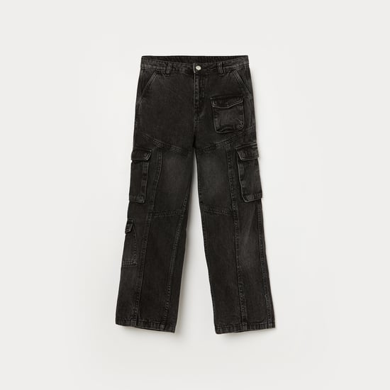 FAME FOREVER Darkwashed Cargo Jeans