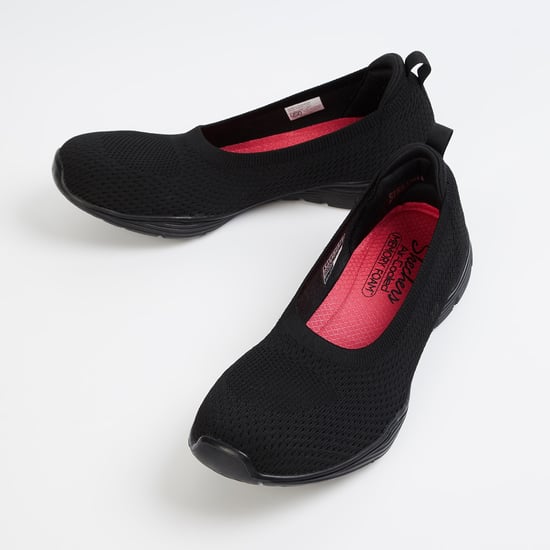 SKECHERS Seager Slip-On Walking Shoes