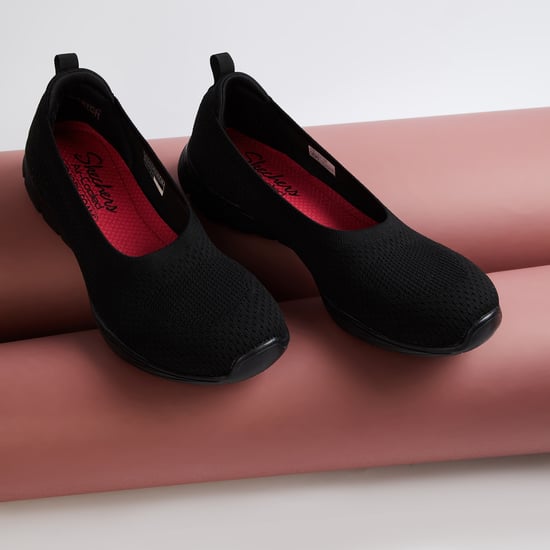 SKECHERS Seager Slip-On Walking Shoes