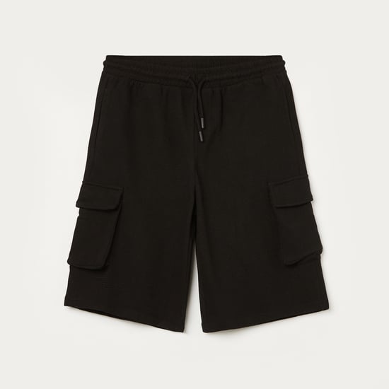 FAME FOREVER Textured Cargo Shorts