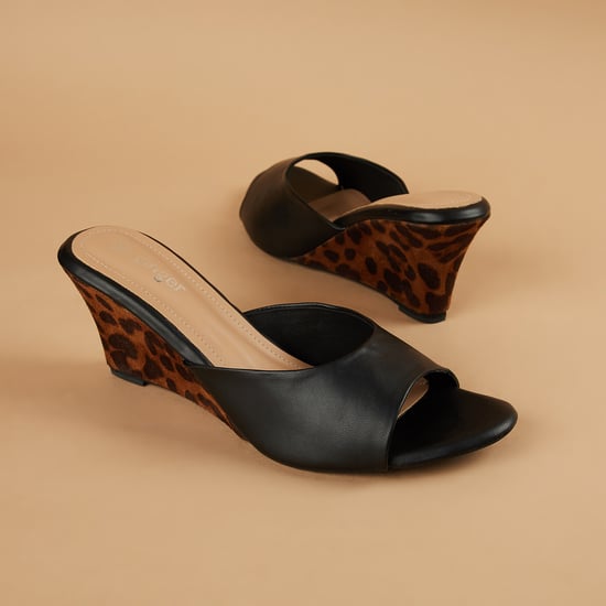 GINGER Animal Print Wedges