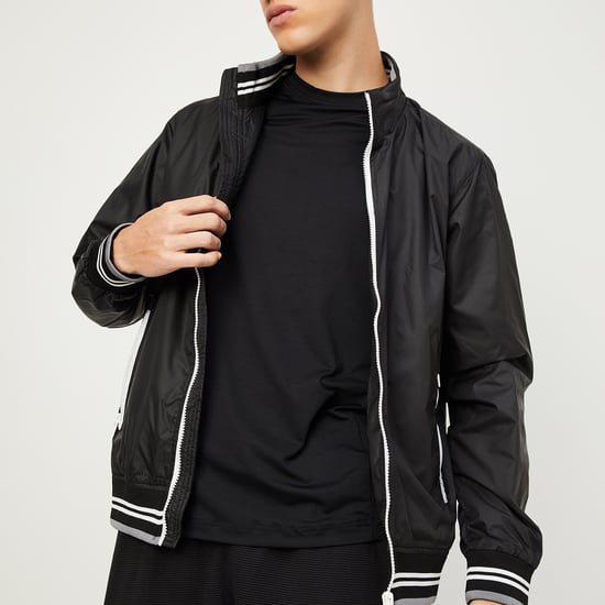 Men Striped Trim Lightweight Active Jacket