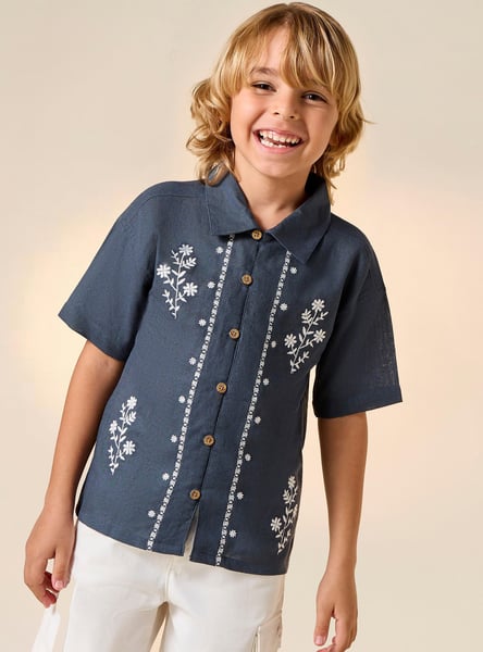 Juniors Floral Embroidered Shirt with Short Sleeves