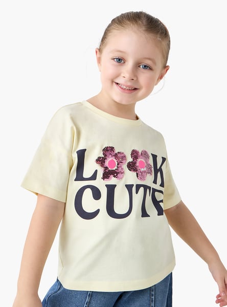 Juniors Embellished Round Neck T-shirt with Short Sleeves