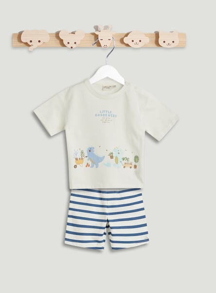 Juniors Printed T-shirt and Shorts Set