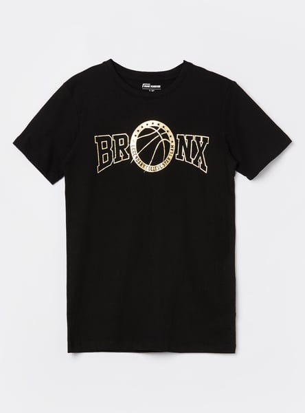FAME FOREVER Graphic Print T-shirt